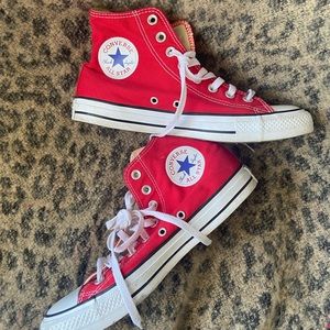 Converse Red hi top Mens 7 - Women’s 9